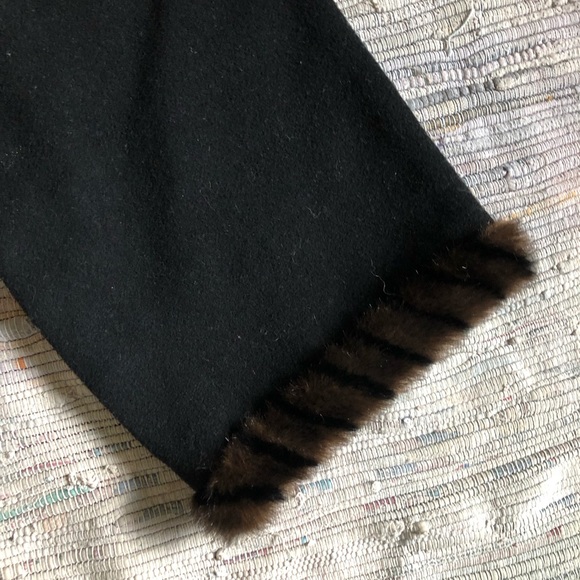 Marvin Richards 100% Wool Women's Black Fur Trim Old Rich Long Coat - Picture 8 of 14